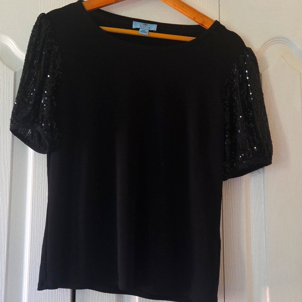 CeCe Sequined Sleeve Crewneck Top in Black
